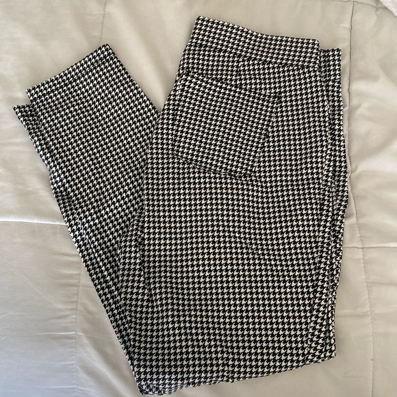 Houndstooth Check Jersey Knit Leggings - Picture 1 of 2